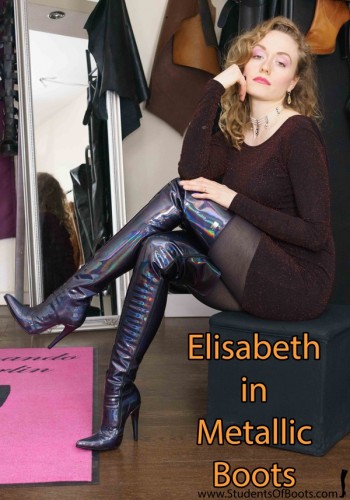 Elisabeth in Metallic Boots