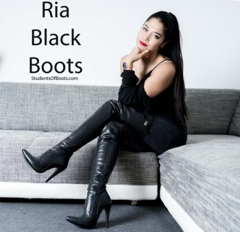 Ria Black Boots