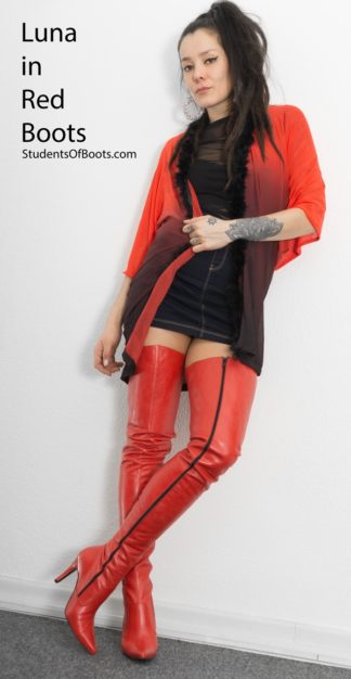 LUNA IN RED BOOTS