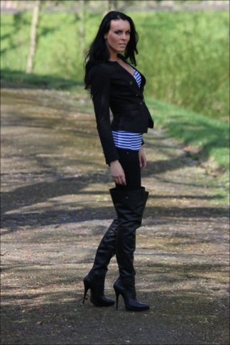 CHRISTIANE IN THE PARK