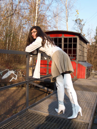 Anna in white boots classic